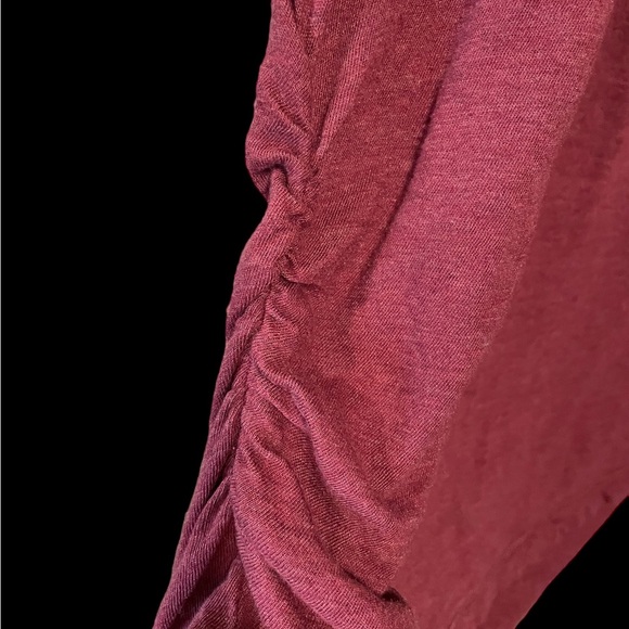 Motherhood Maternity Nursing/Breastfeeding Shirt - Picture 4 of 6